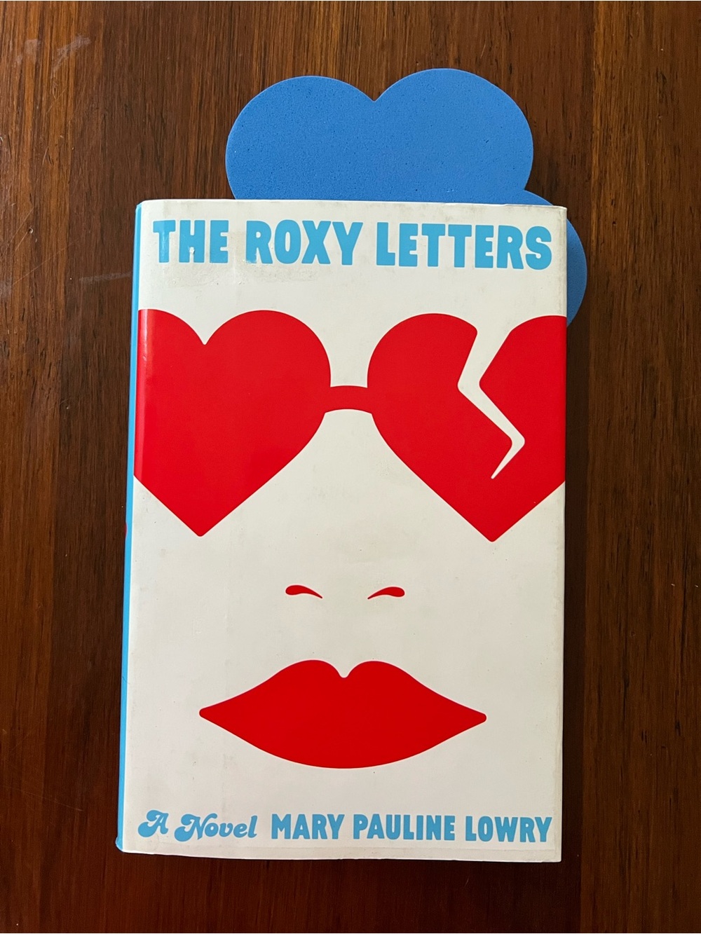 Hardback book - Good condition - The Roxy Letters - Picture 3 of 5